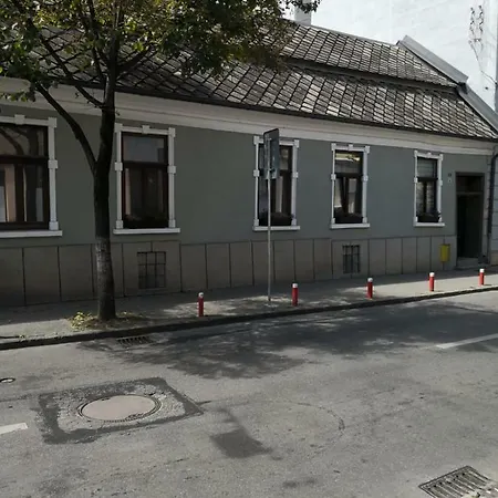 Ultracentral Oldtown Guesthouse Cluj-Napoca Esterno foto
